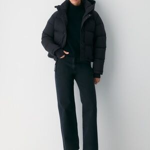 Aritzia The Super Puff Shorty
